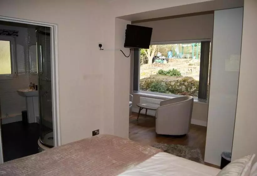 Arfryn House Bed And Breakfast