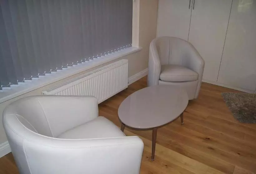 Arfryn House Bed And Breakfast