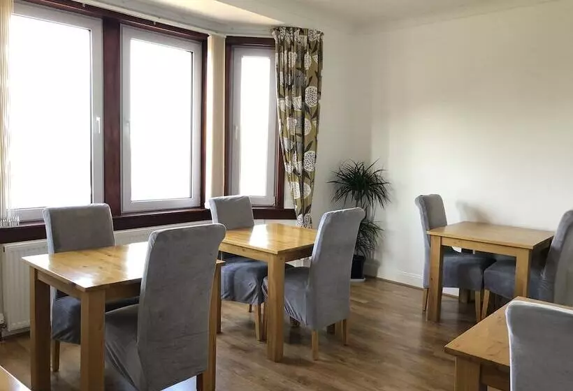 צימר Blinkbonnie Guest House