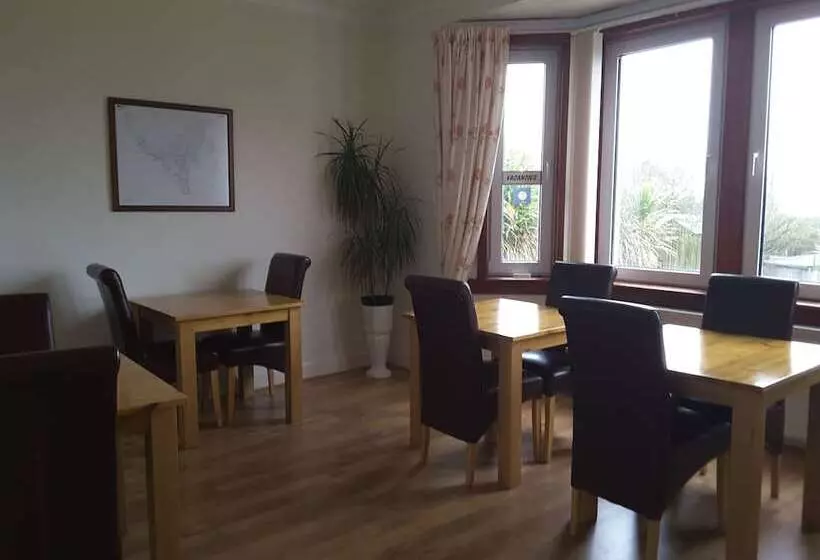 צימר Blinkbonnie Guest House