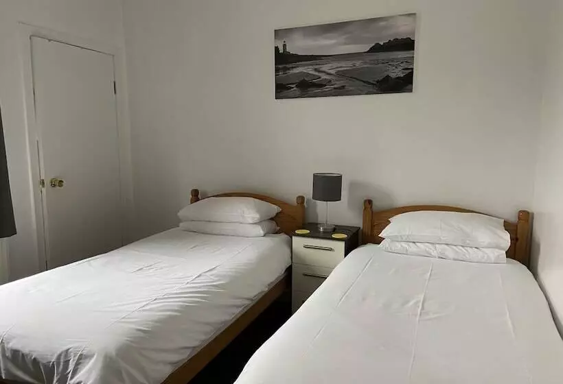 צימר Blinkbonnie Guest House