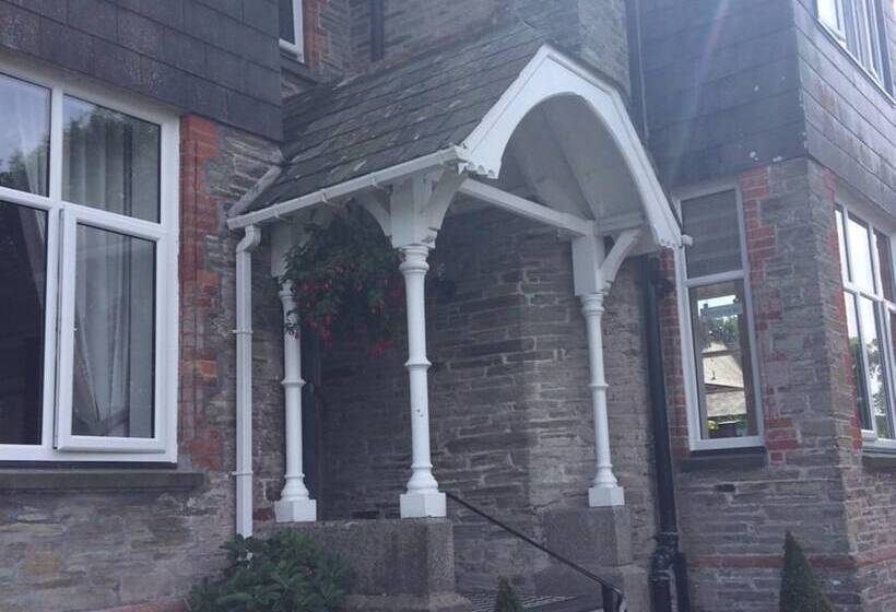 Bed and Breakfast Boscastle House