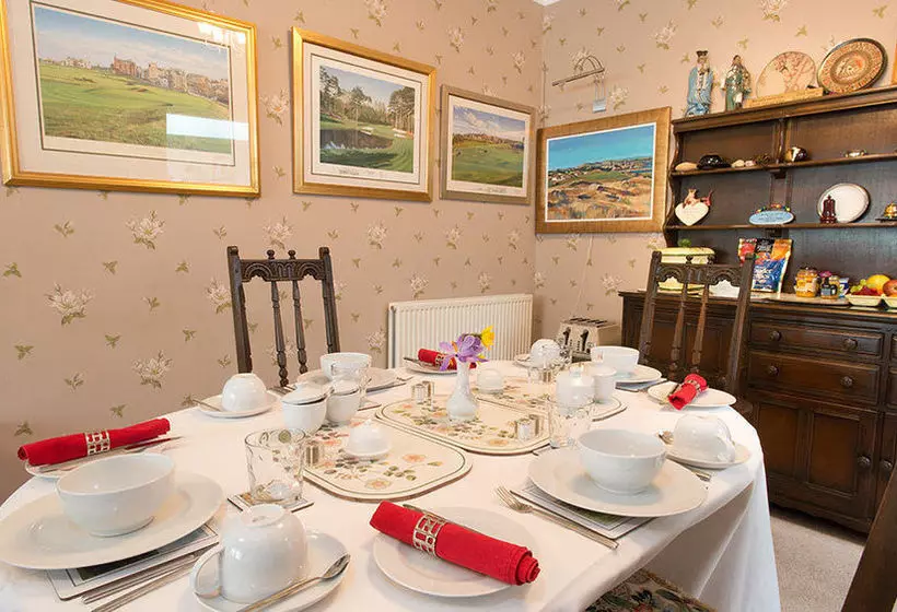 تختخواب و صبحانه Braeside House