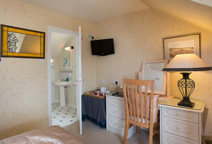 تختخواب و صبحانه Braeside House