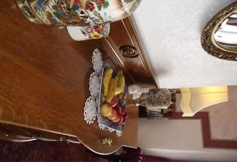 تختخواب و صبحانه The Wimslow