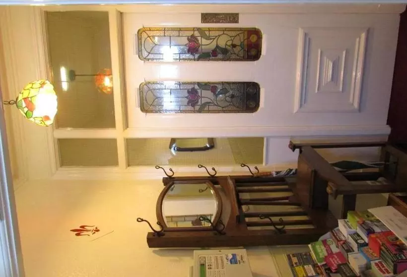 تختخواب و صبحانه The Wimslow