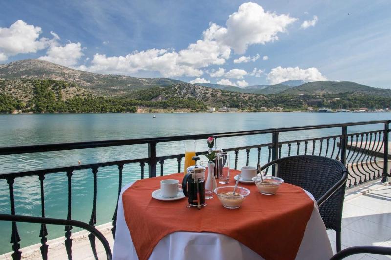 בית מלון כפרי Aggelos Kefalonia