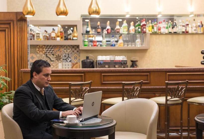 هتل Asunción Gran