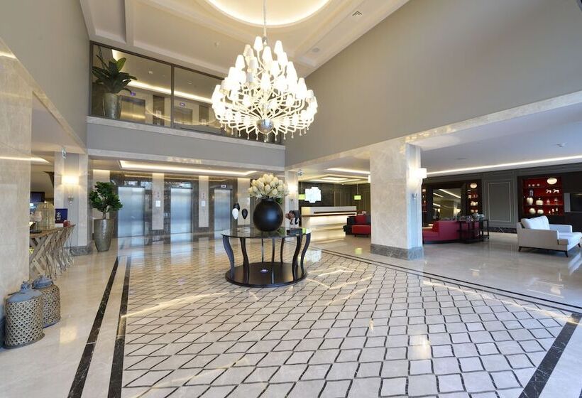 هتل Holiday Inn Bursa City Centre, An Ihg