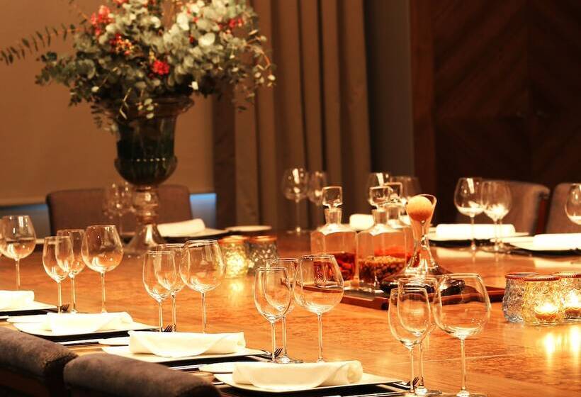 هتل Holiday Inn Bursa City Centre, An Ihg