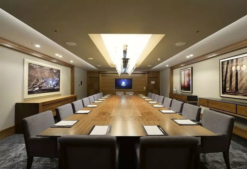 هتل Holiday Inn Bursa City Centre, An Ihg