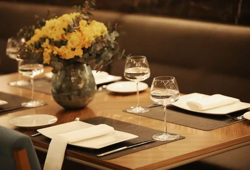 هتل Holiday Inn Bursa City Centre, An Ihg