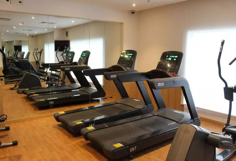 ホテル Holiday Inn Express Chennai Omr Thoraipakkam By Ihg