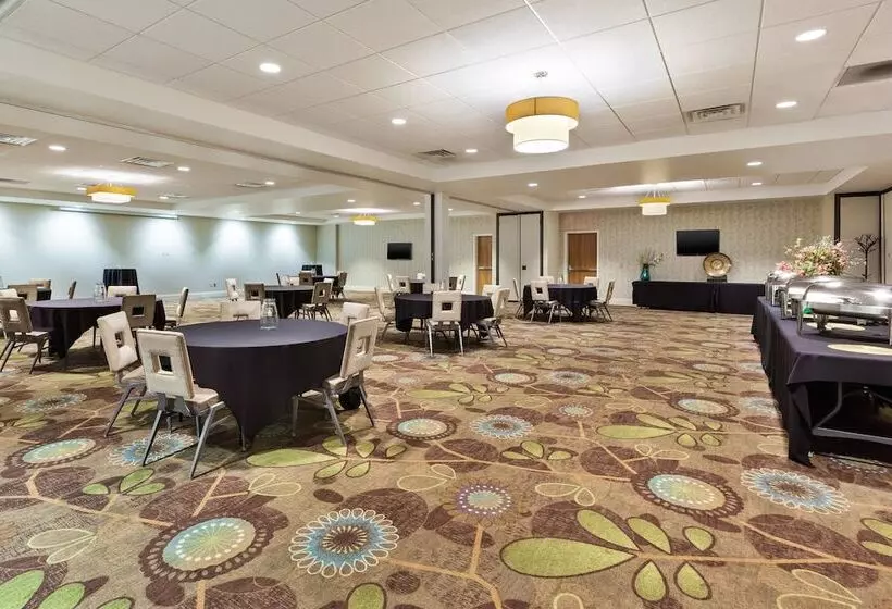 ホテル Holiday Inn Morgantown University Area, An Ihg