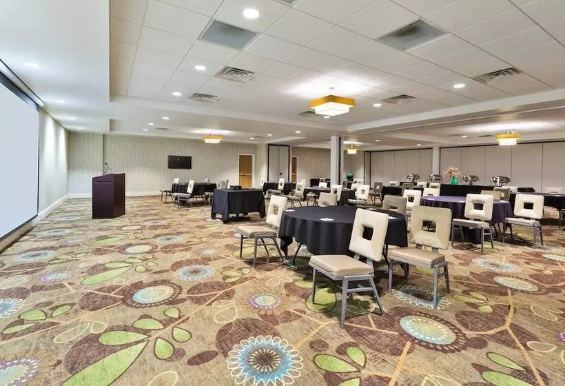 ホテル Holiday Inn Morgantown University Area, An Ihg