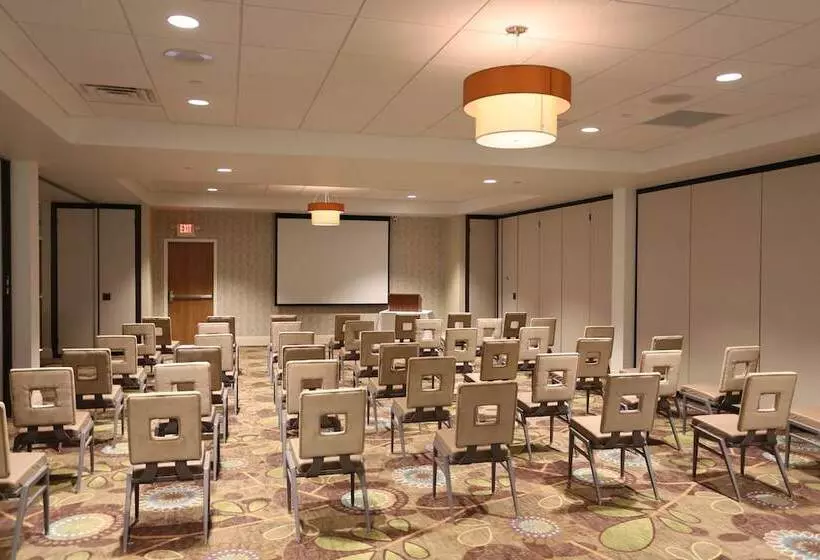 ホテル Holiday Inn Morgantown University Area, An Ihg