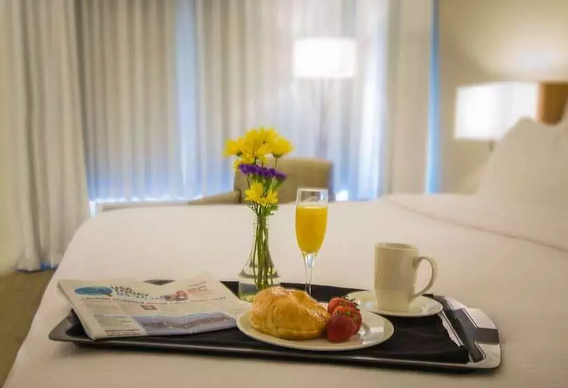 ホテル Holiday Inn Morgantown University Area, An Ihg