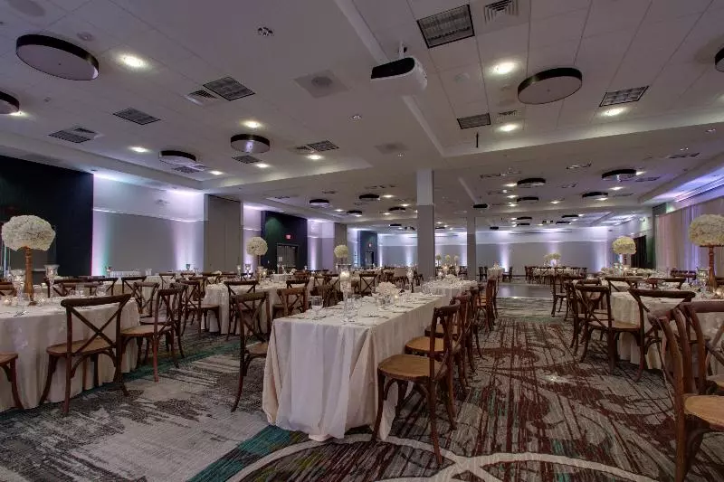 ホテル Holiday Inn & Suites Peoria At Grand Prairie, An Ihg