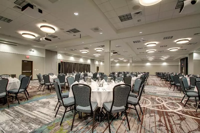 ホテル Holiday Inn & Suites Peoria At Grand Prairie, An Ihg