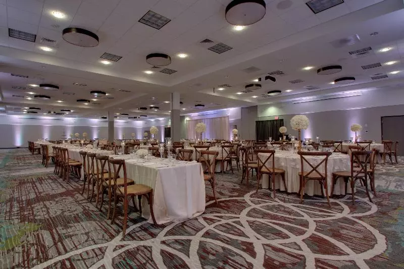 ホテル Holiday Inn & Suites Peoria At Grand Prairie, An Ihg