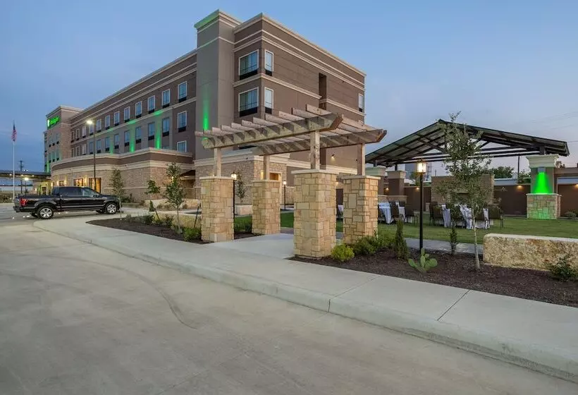 호텔 Holiday Inn San Marcos Convention Center, An Ihg