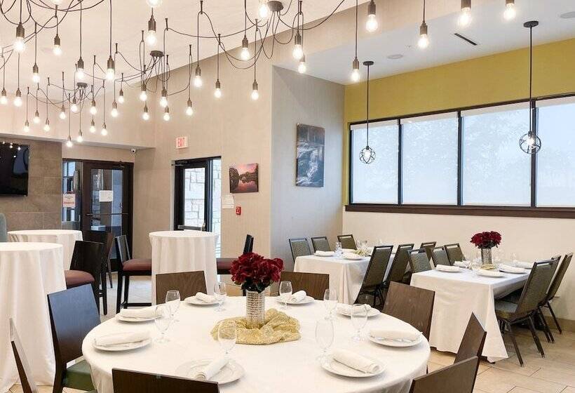 호텔 Holiday Inn San Marcos Convention Center, An Ihg