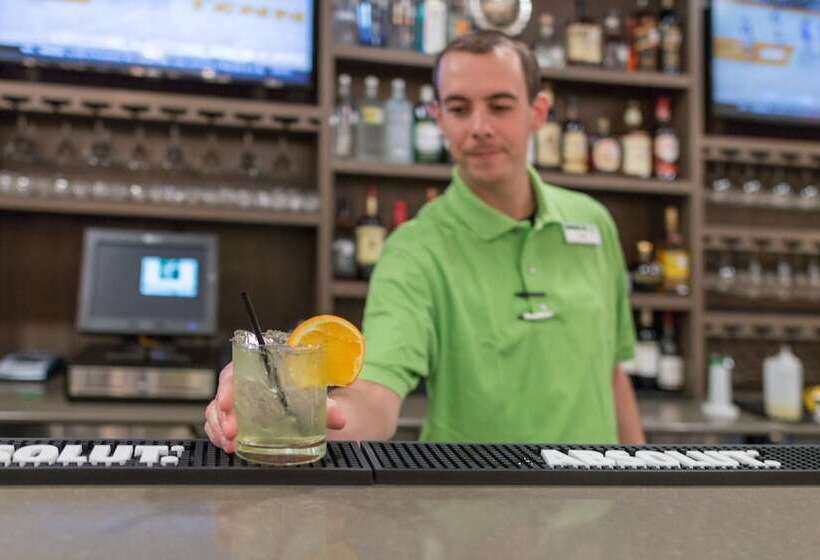 호텔 Holiday Inn San Marcos Convention Center, An Ihg