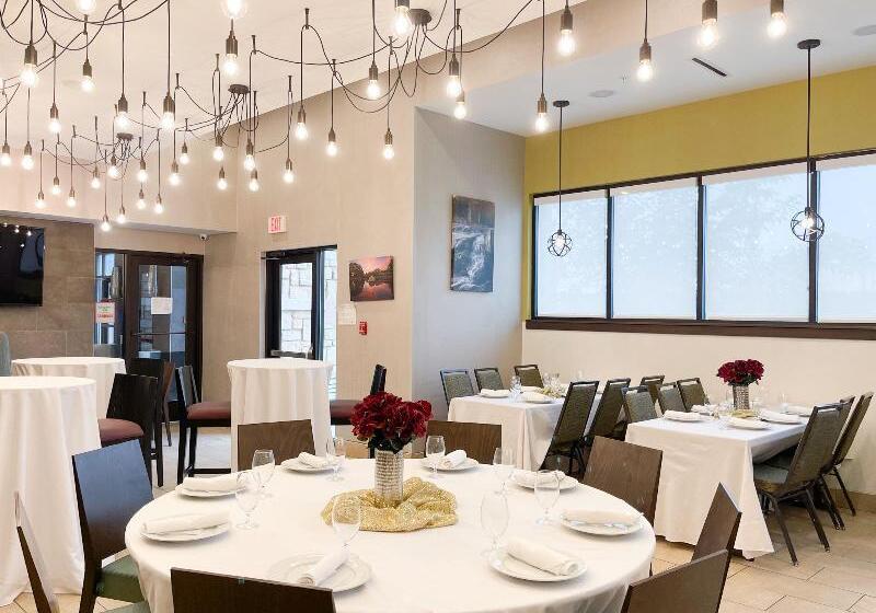 호텔 Holiday Inn San Marcos Convention Center, An Ihg