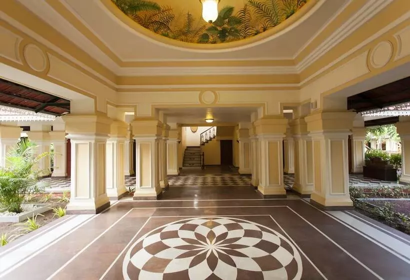 Hotel Regency Lagoon Resort