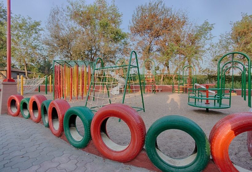 فندق Regency Lagoon Resort