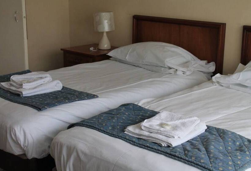 호텔 Sand Bay Holiday Village   Adults Only