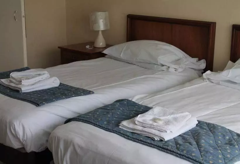 酒店 Sand Bay Holiday Village Adults Only