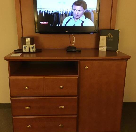 ホテル St. Albert Inn & Suites