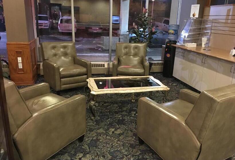 ホテル St. Albert Inn & Suites