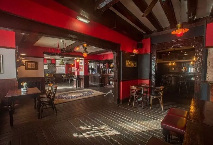 בית מלון כפרי Golden Eagle