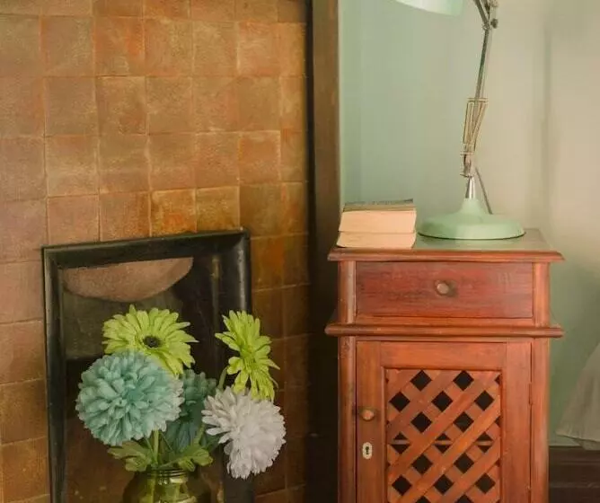 בית מלון כפרי Golden Eagle