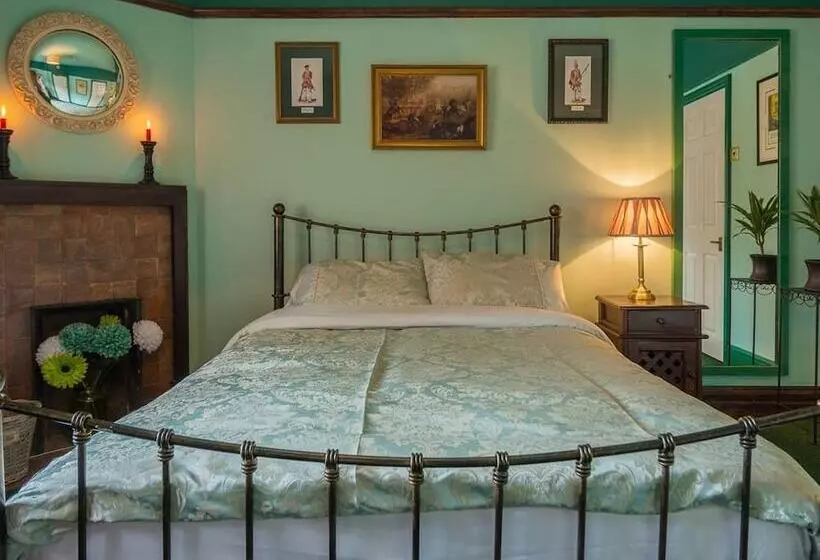 בית מלון כפרי Golden Eagle