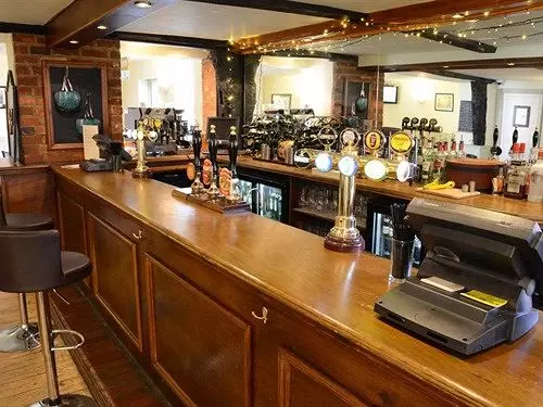 Отель The Hollies Inn