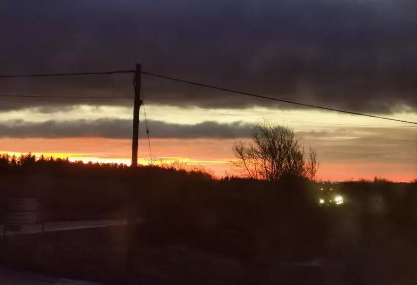 هتل The Manor House Inn