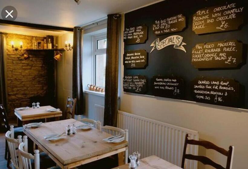 酒店 The Manor House Inn