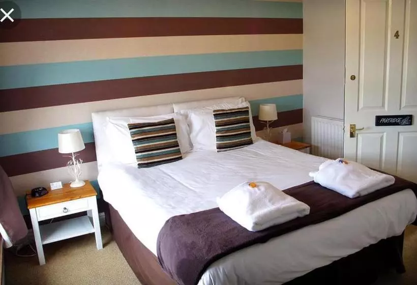 هتل The Manor House Inn