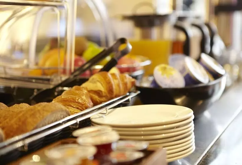 Отель The Mayfield Seamer