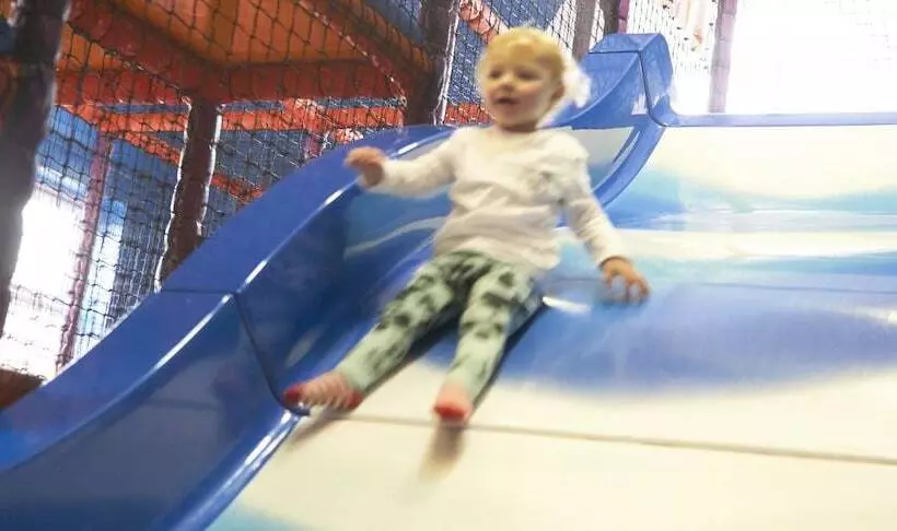 Отель The Mayfield Seamer