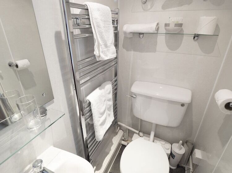 فندق The Rest And Be Thankful Inn