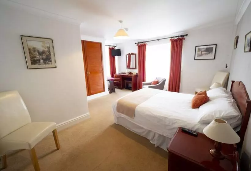 Hotel The Rest And Be Thankful Inn