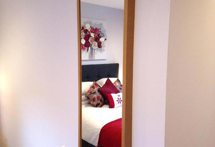 ホテル The Wheatsheaf