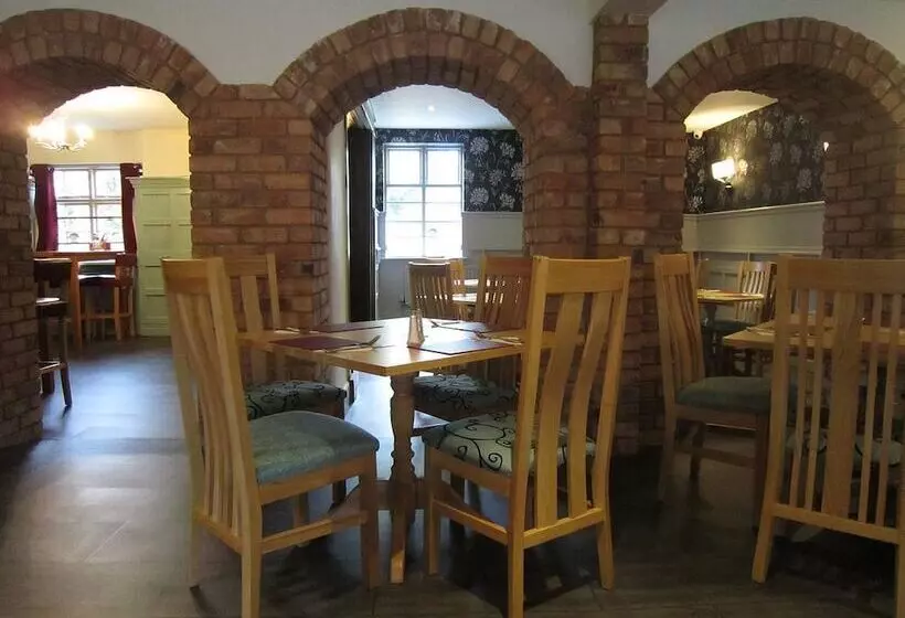 ホテル The Wheatsheaf