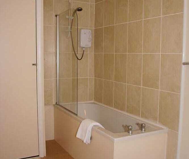 ホテル The Wheatsheaf