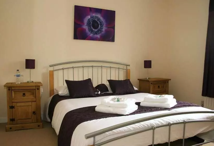 ホテル The Wheatsheaf