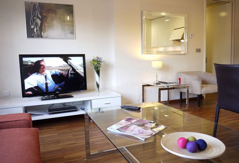 Olive Níké Apartments